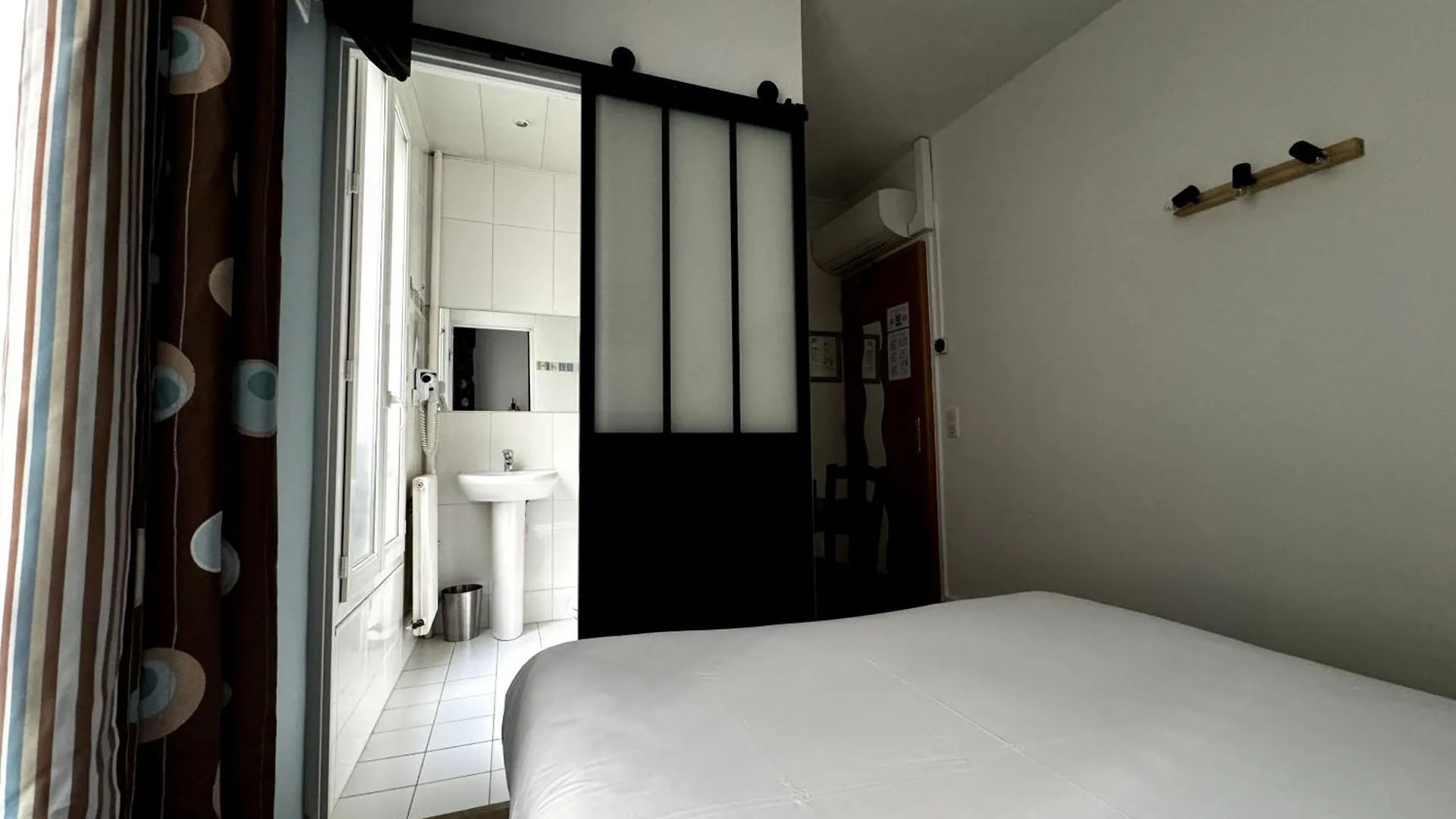 L'Amiral Hotel Paris 3*,  França
